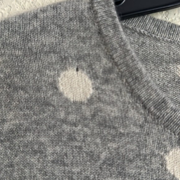 Talbots Cashmere Button Cuff Sweater Medium M Polka Dot Gray Pullover - Picture 6 of 6